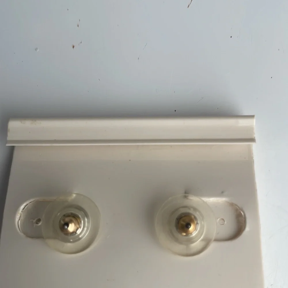 Classic statement dangle drop pearl earrings - Picture 2 of 3